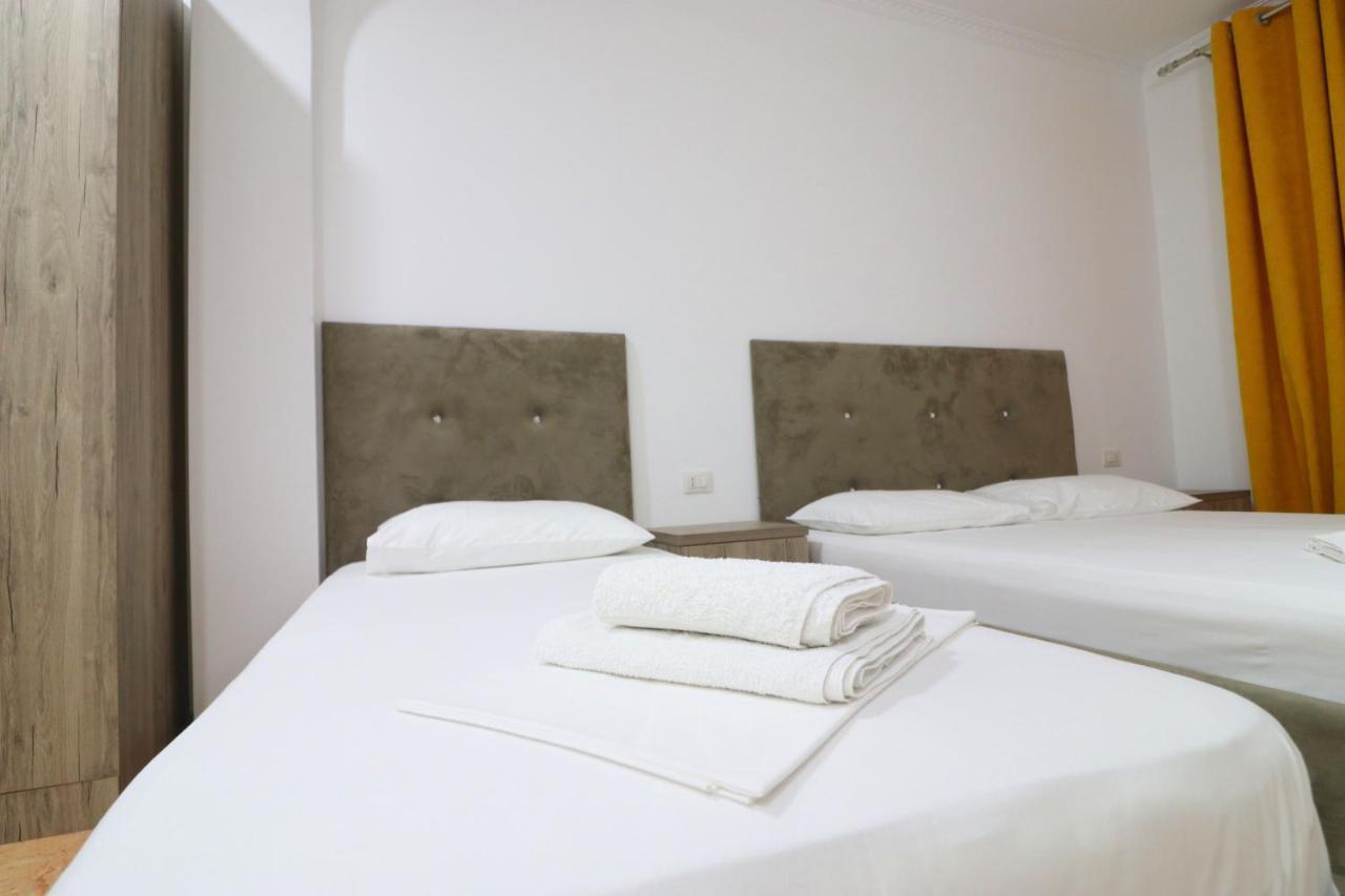 Hotel Kristal วญอเรอ ภายนอก รูปภาพ