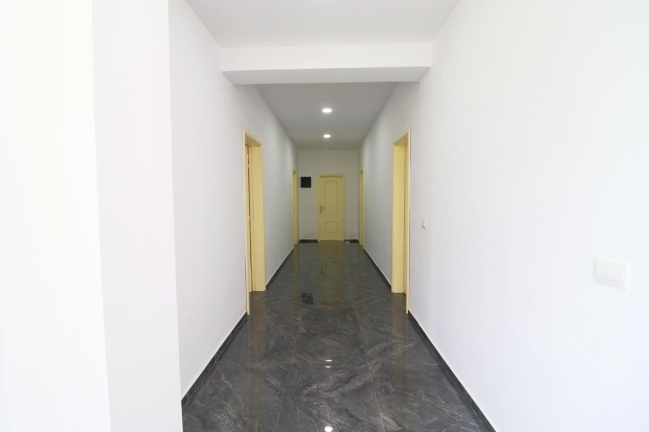 Hotel Kristal วญอเรอ ภายนอก รูปภาพ